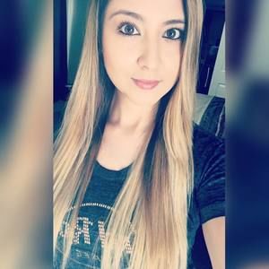 Meet your Posher, Cassandra